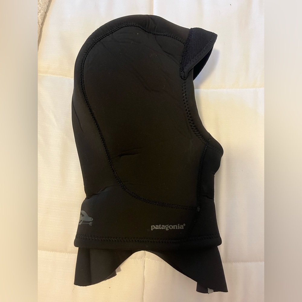 Patagonia R3 surf hood